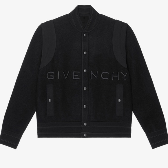 Real authentic givenchy, comes with receipt. Have been using it for 2-3 months - Picture 3 of 4